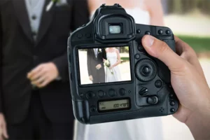 Lire la suite à propos de l’article Comment choisir un bon photographe pour son mariage ?